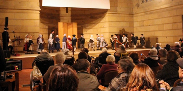 Aitona-amonentzako Gabonetako Jaialdia